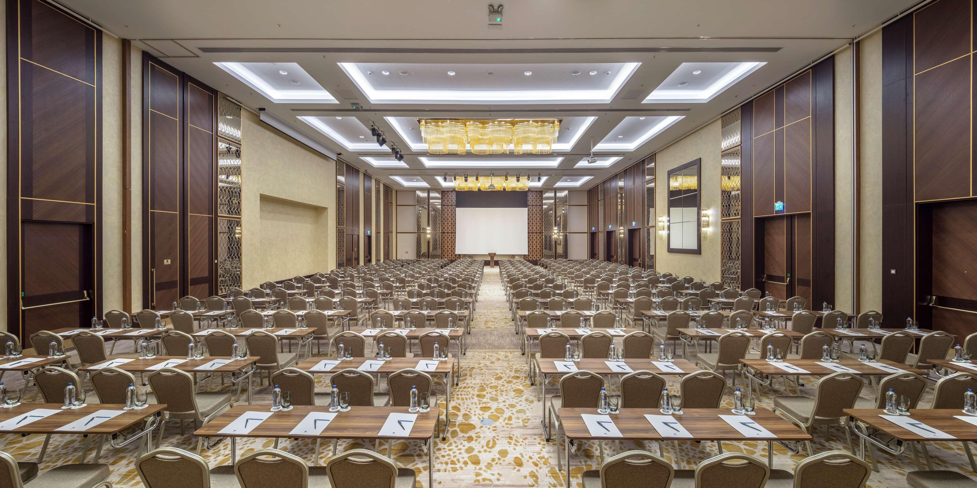 Doubletree By Hilton Antalya City Centre Exterior foto The Grand Ballroom